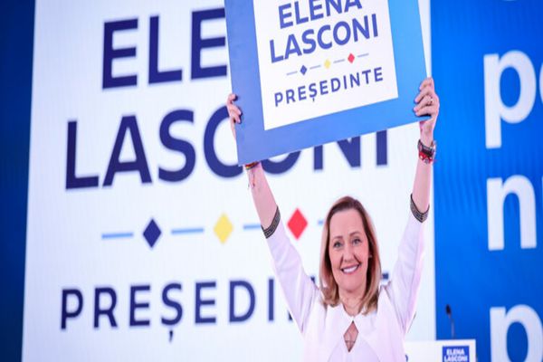 ELENA LASCONI LA DEZBATERE: USR TREBUIE REFORMAT. DACĂ NU CAD NIŞTE CAPETE, USR SE DUCE ÎN CAP