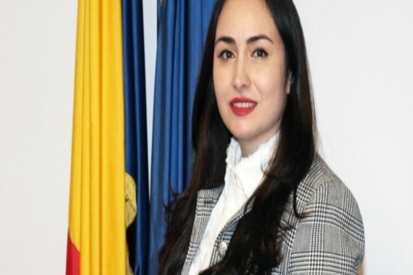 PREȘEDINTA COMISIEI PENTRU ÎNVĂȚĂMÂNT DIN SENAT CRITICĂ AMÂNAREA „MESEI SĂNĂTOASE PENTRU UN MILION DE COPII”