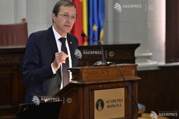 ION-AUREL POP, ACADEMIA ROMÂNĂ: PREȘEDINTELE AR TREBUI SĂ FIE „UN MODEL DE CORECTITUDINE, PROFESIONALISM, DEMNITATE”, CAPABIL SĂ APLANEZE CONFLICTE
