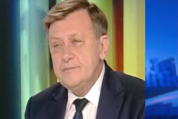 Crin Antonescu torpilează clasa politică, după raportul SUA: ”Nicușor Dan s-a simțit cu musca pe căciulă”