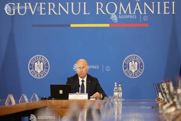 GUVERNUL BOLOJAN PREGĂTEŞTE BLOCAREA TRANSFERURILOR ŞI DETAŞĂRILOR ÎNTRE INSTITUȚII. MAJORITATEA CONCURSURILOR SE SUSPENDĂ