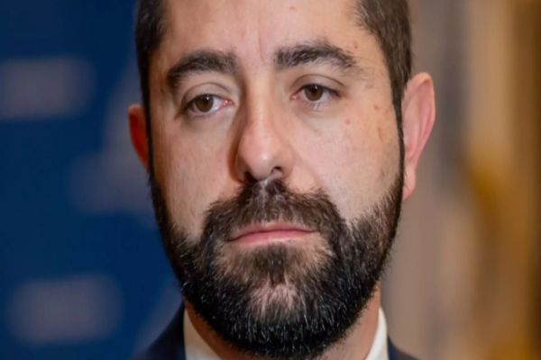 BURNETE: DINCOLO DE INSTRUMENTELE BINE ȘTIUTE DE COMBATERE A CORUPȚIEI, MAI EXISTĂ UNUL - DIGITALIZAREA