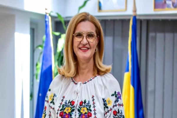 Breaking News. A primit Elisabeta Lipa șpaga de la Gigi Becali pentru a ”bloca” echipa Steaua in Liga a 2 a ?