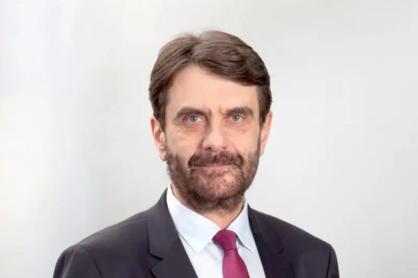 USR l-a nominalizat pe Robert Schwartz pentru funcția de director SRR