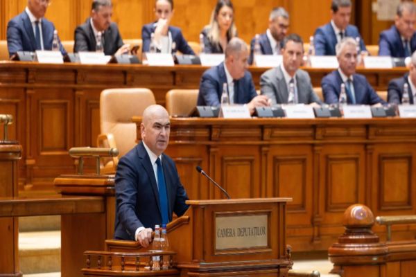 Primul test major pentru Ilie Bolojan: premierul și doi miniștrii, chemați de Opoziție în Parlament