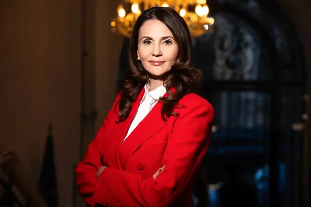 Anca Alexandrescu: „Este haos la PNL. Sunt șanse mari să treacă guvernul Luca Niculescu”