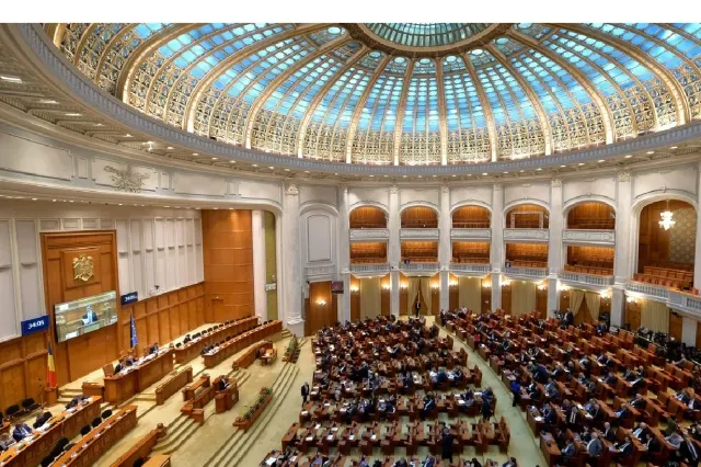 Proiect în Senat: deținerea și producerea de droguri pentru consum propriu ar putea fi sancționate cu amendă, nu cu dosar penal