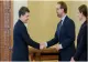 ȘEFUL REZIȘTILOR A RECUNOSCUT CĂ SE VEDE DES CU NICUȘOR DAN. CE PUN LA CALE CEI DOI